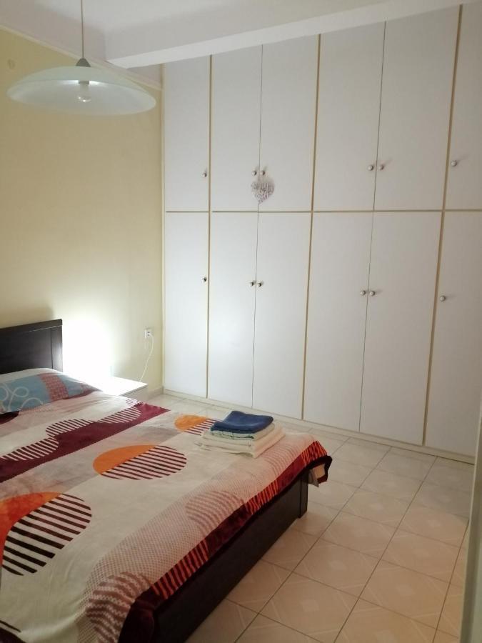 Kalamata Cozy Apartment Esterno foto