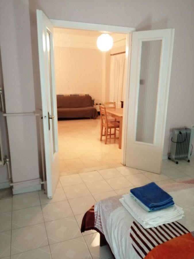 Kalamata Cozy Apartment Esterno foto